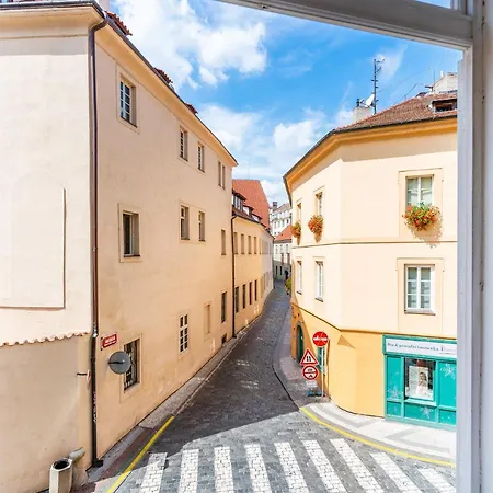 Spacious Flat In Old Town By Days Apartamento Praga