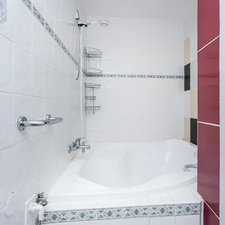 Spacious Flat In Old Town By Days Apartamento Praga